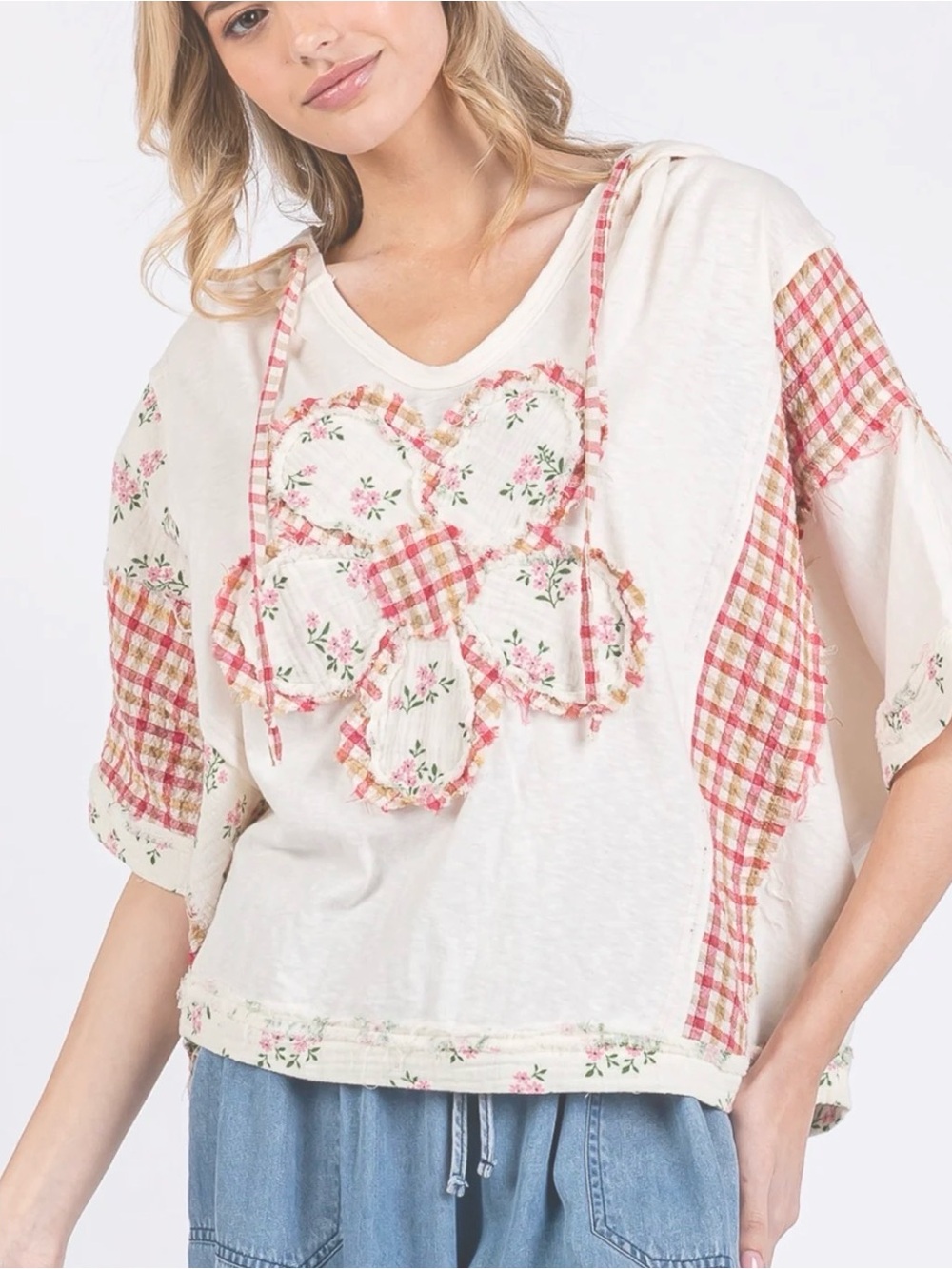 Sage + Fig NWT Mix n Match Hooded Top with Daisy Patch Front in Cream Size Med